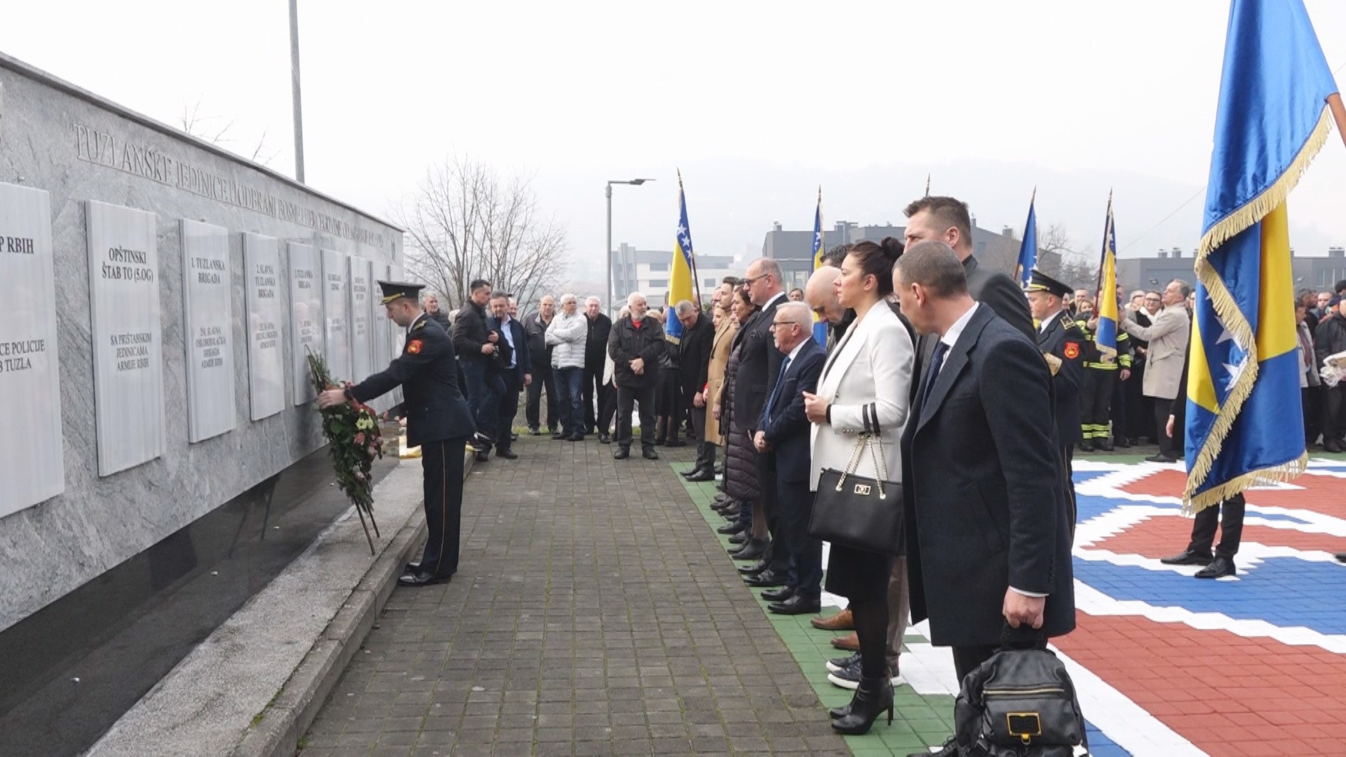 (Video)Grad Tuzla: Polaganjem cvijeća i svečanom sjednicom obilježen Dan nezavisnosti BIH | RTV7